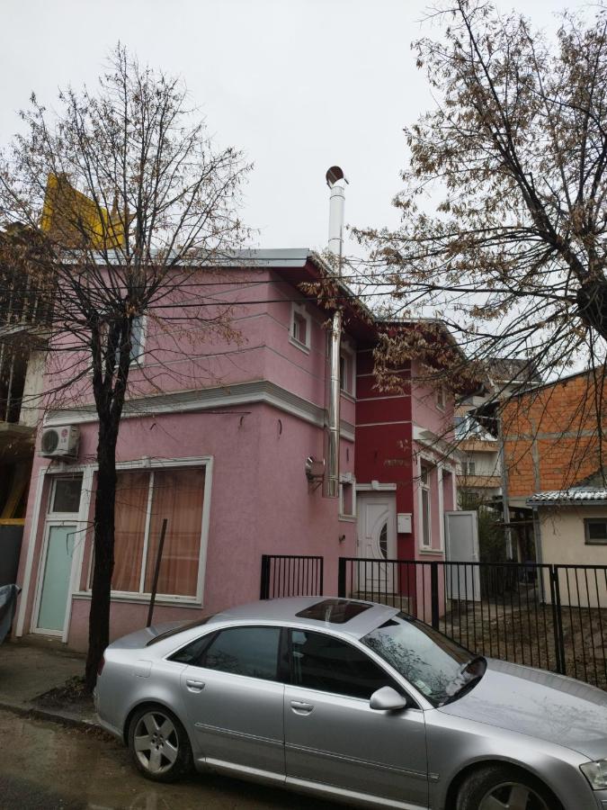 Small Apartment Private Bathroom Strong Wi-Fi Belgrado Exterior foto