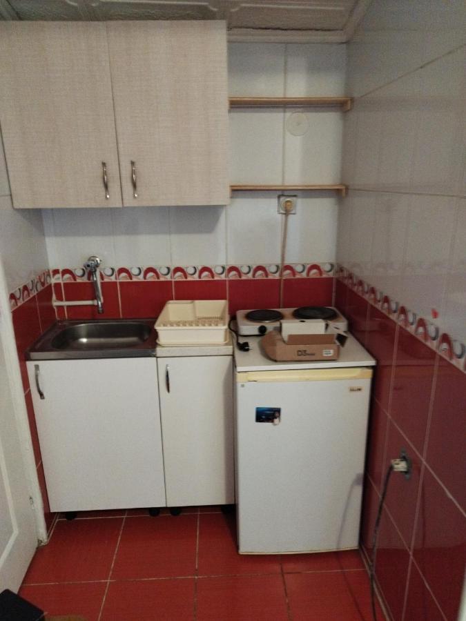 Small Apartment Private Bathroom Strong Wi-Fi Belgrado Exterior foto